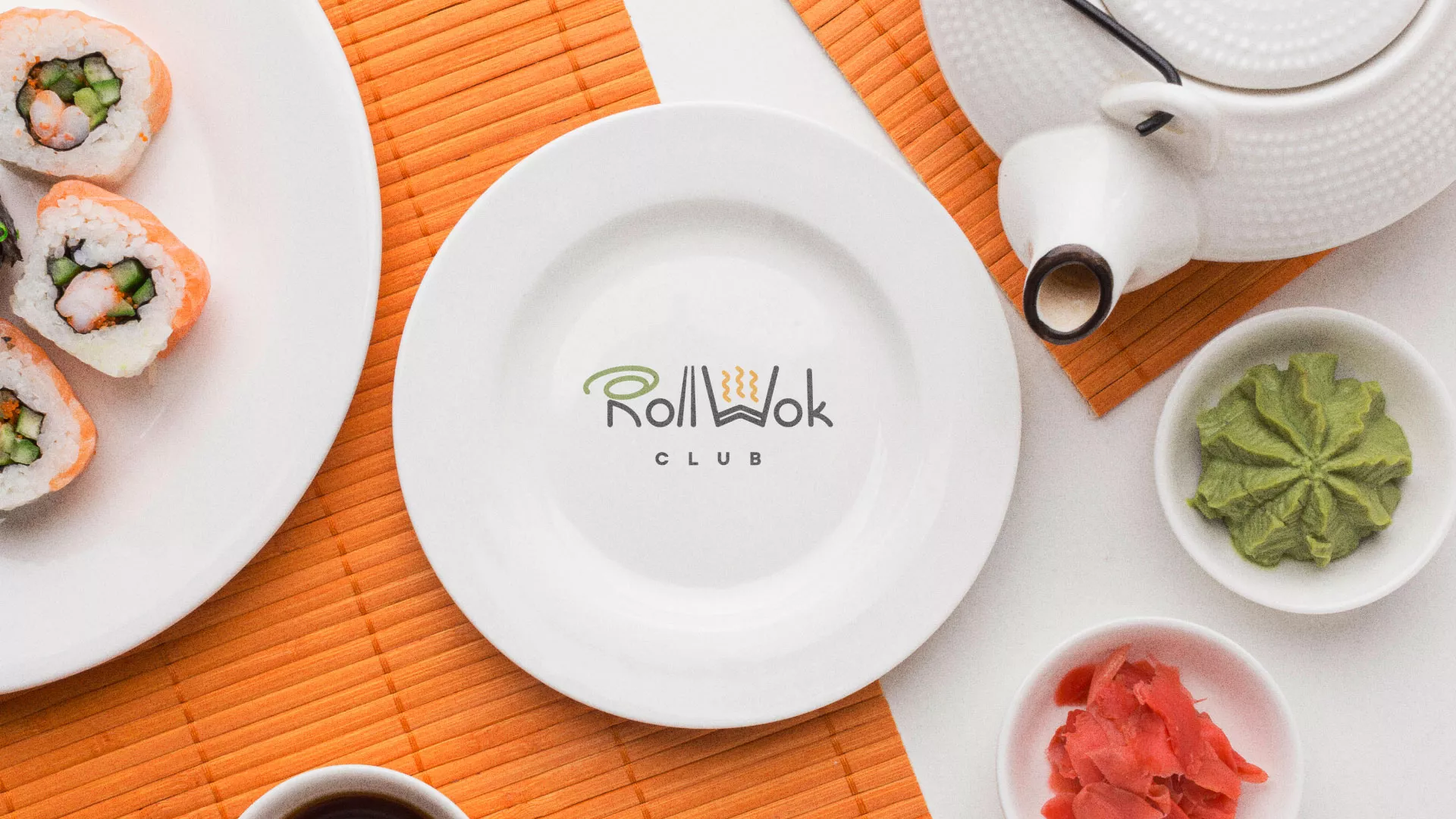 Разработка логотипа и фирменного стиля суши-бара «Roll Wok Club» в Бугуруслане